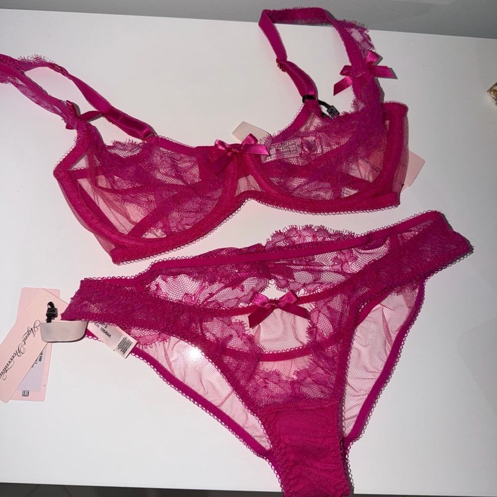 Agent Provocateur Fuchsia Lace Bra Set